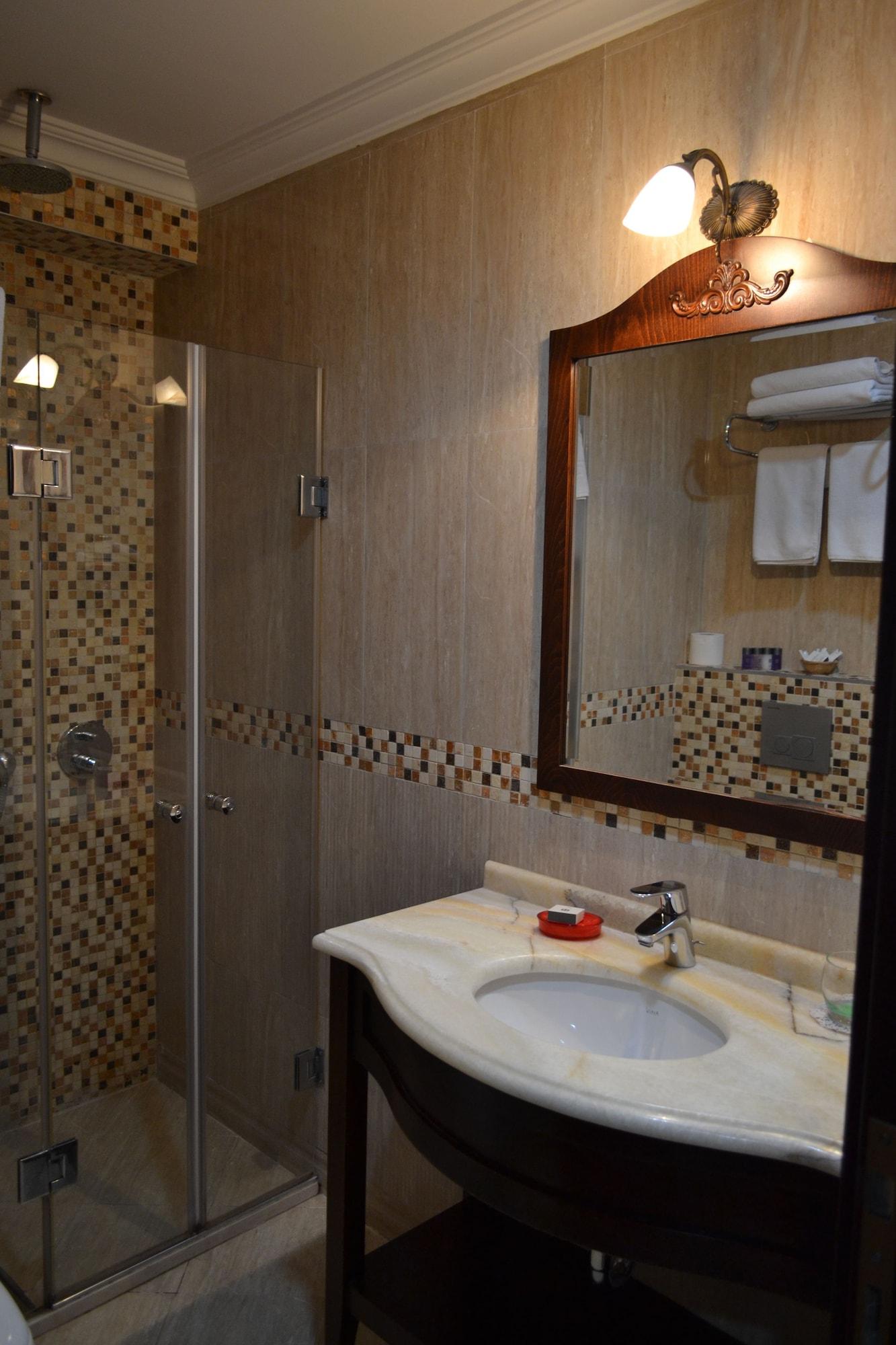 Divalis Hotel Istanbul Exteriör bild
